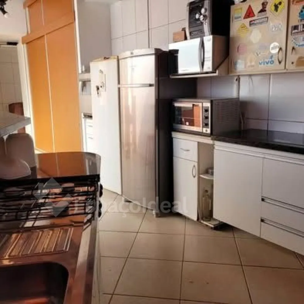 Casa, 3 quartos, 230 m² - Foto 7