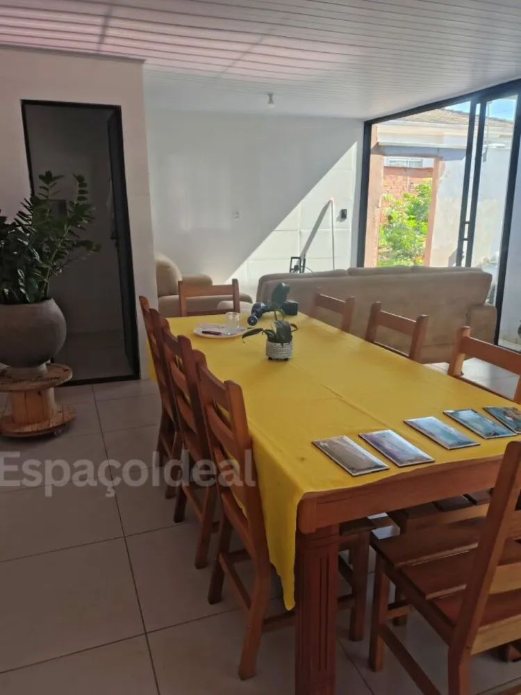 Casa, 3 quartos, 191 m² - Foto 2