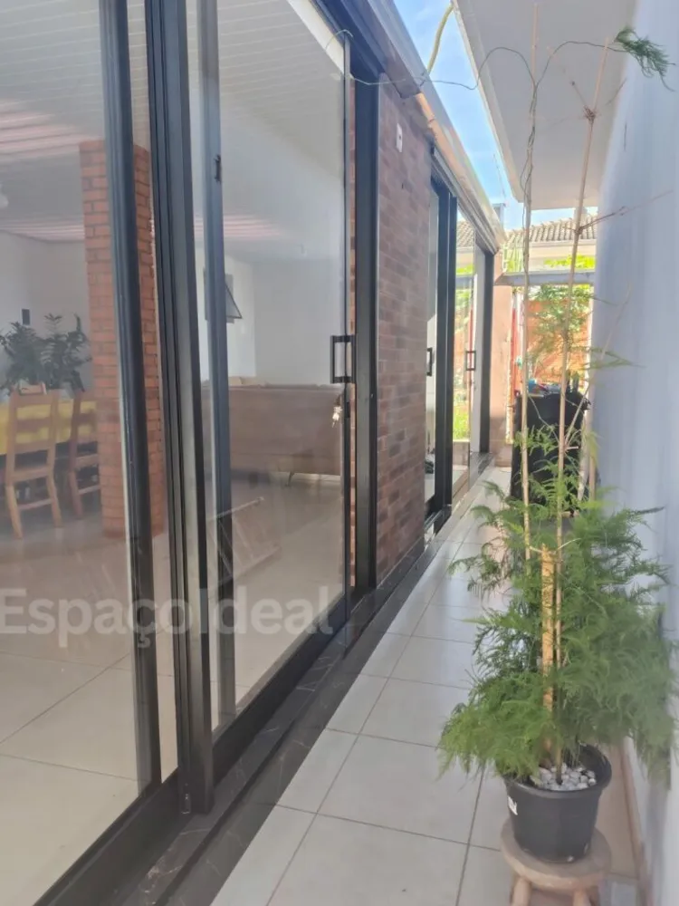 Casa, 3 quartos, 191 m² - Foto 3