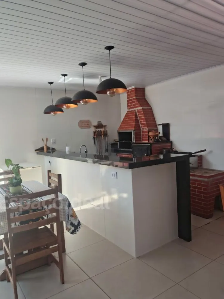 Casa, 3 quartos, 191 m² - Foto 1
