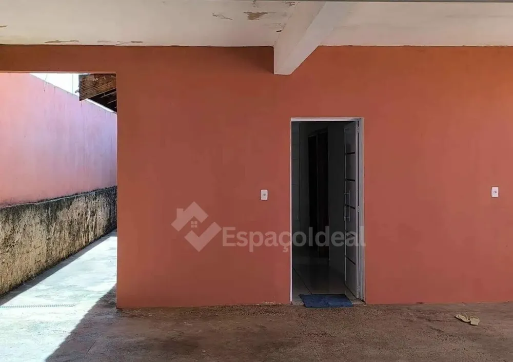 Casa, 2 quartos, 200 m² - Foto 1
