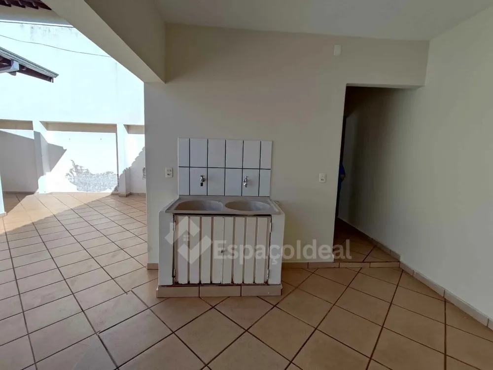 Casa, 3 quartos, 218 m² - Foto 8