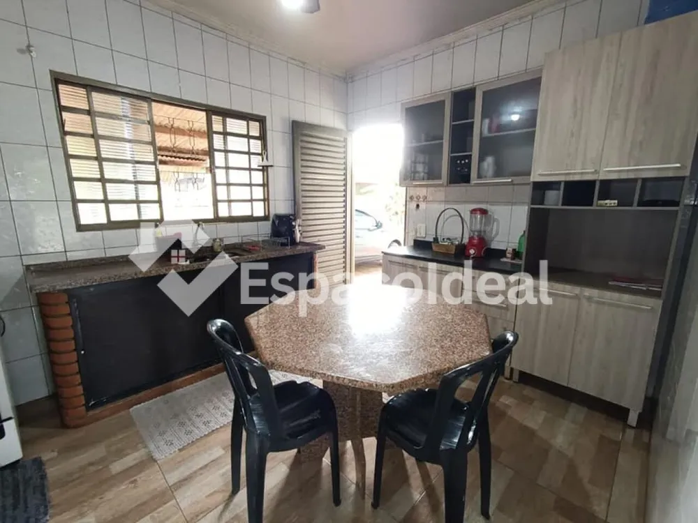 Chácara, 3 quartos, 2500 m² - Foto 3