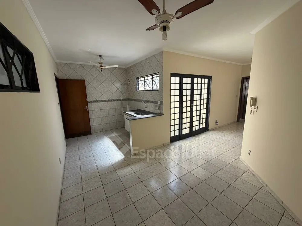 Casa, 3 quartos, 160 m² - Foto 3