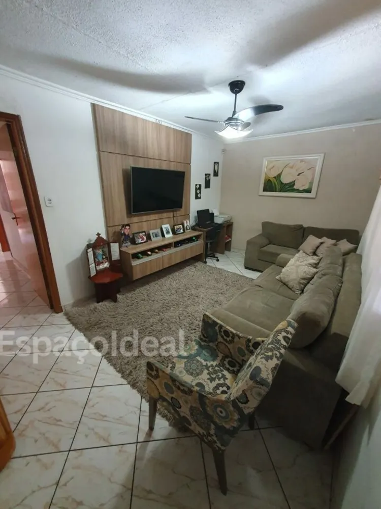 Casa, 2 quartos, 130 m² - Foto 1