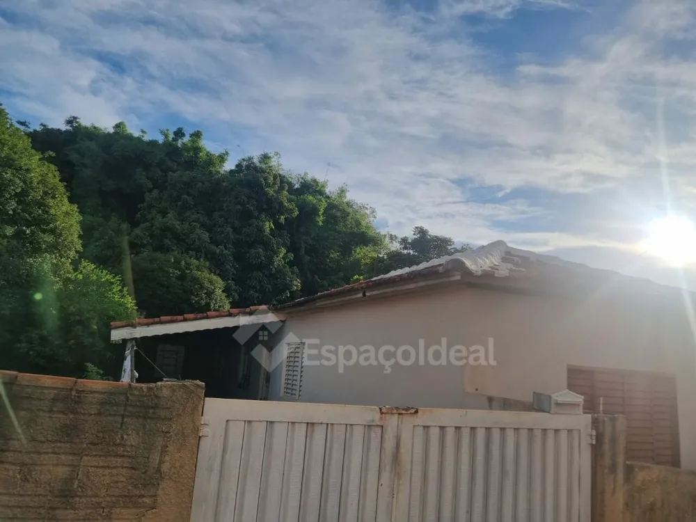 Casa, 4 quartos, 1085 m² - Foto 1