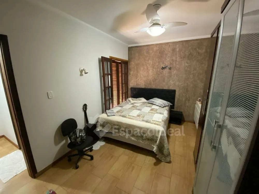 Casa, 3 quartos, 292 m² - Foto 1