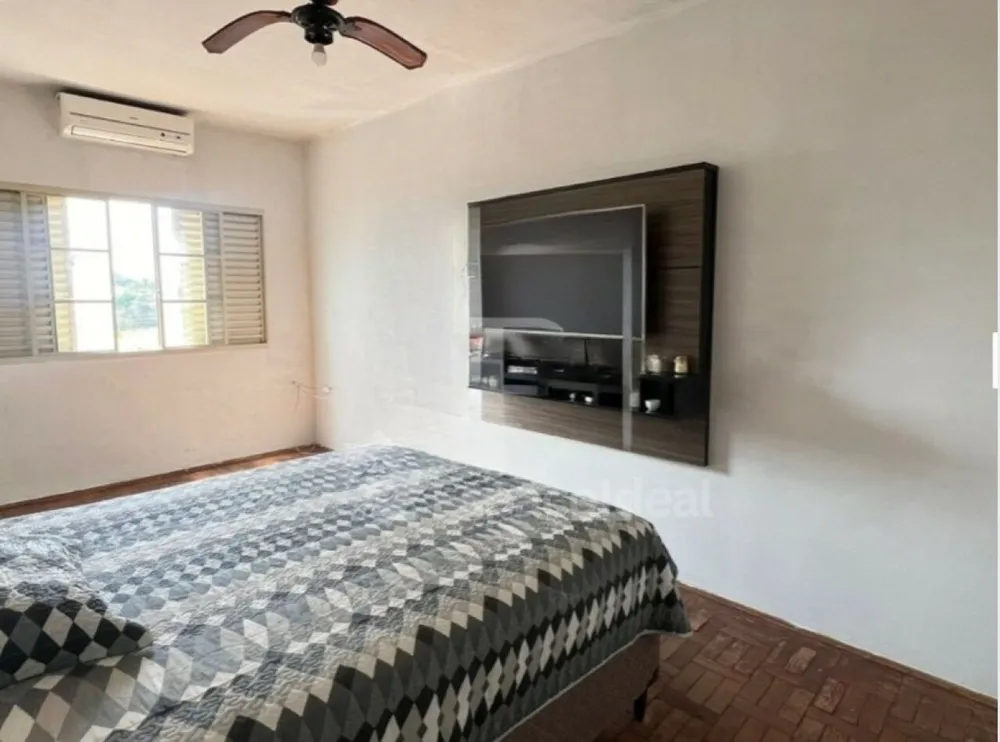 Casa, 5 quartos, 246 m² - Foto 7