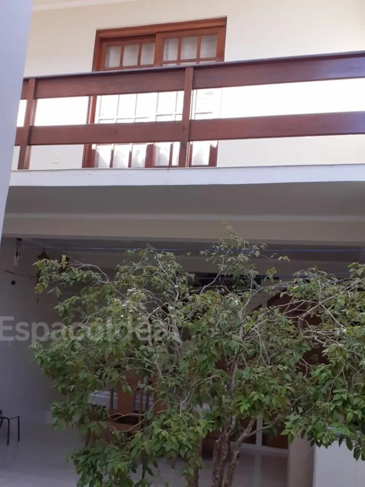 Casa, 3 quartos, 186 m² - Foto 2