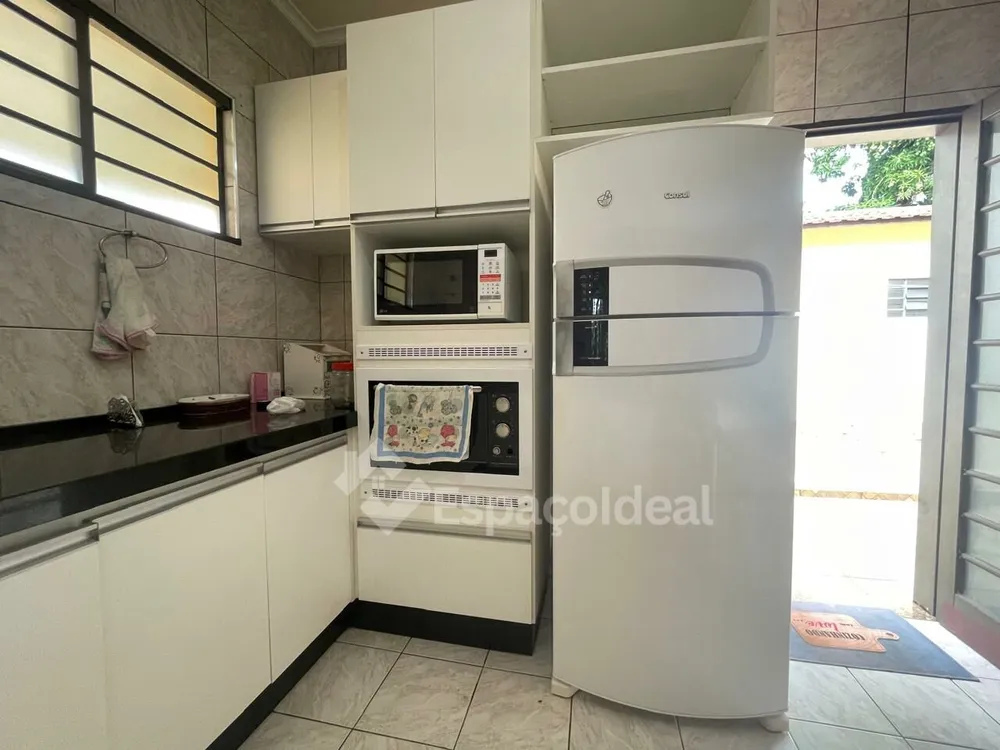 Casa, 3 quartos, 160 m² - Foto 2