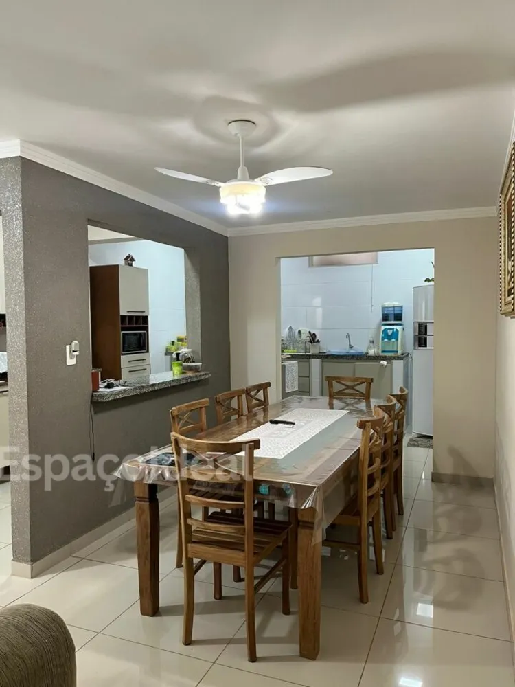 Casa, 3 quartos, 173 m² - Foto 4