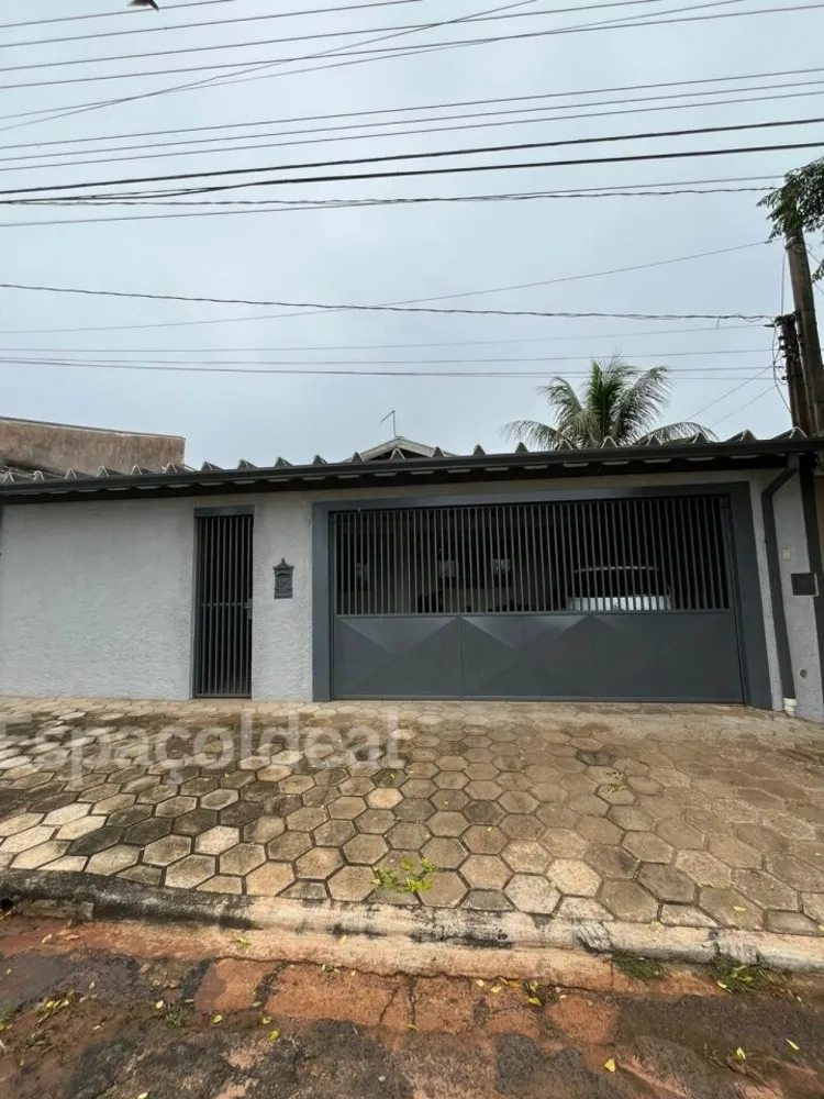 Casa, 3 quartos, 173 m² - Foto 1