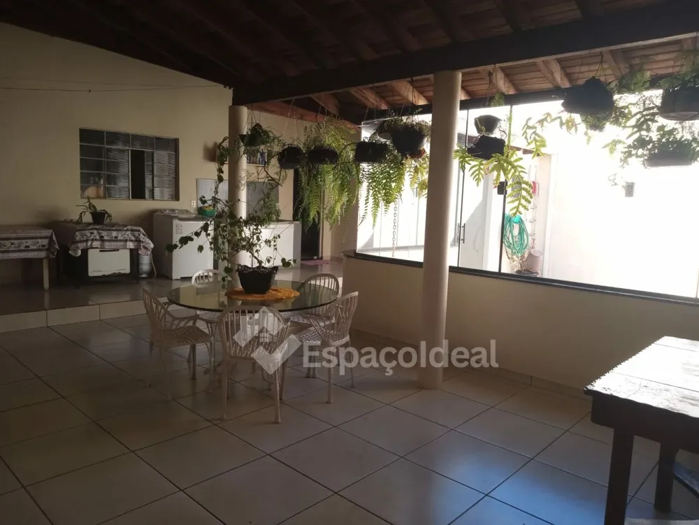 Casa, 2 quartos, 187 m² - Foto 2