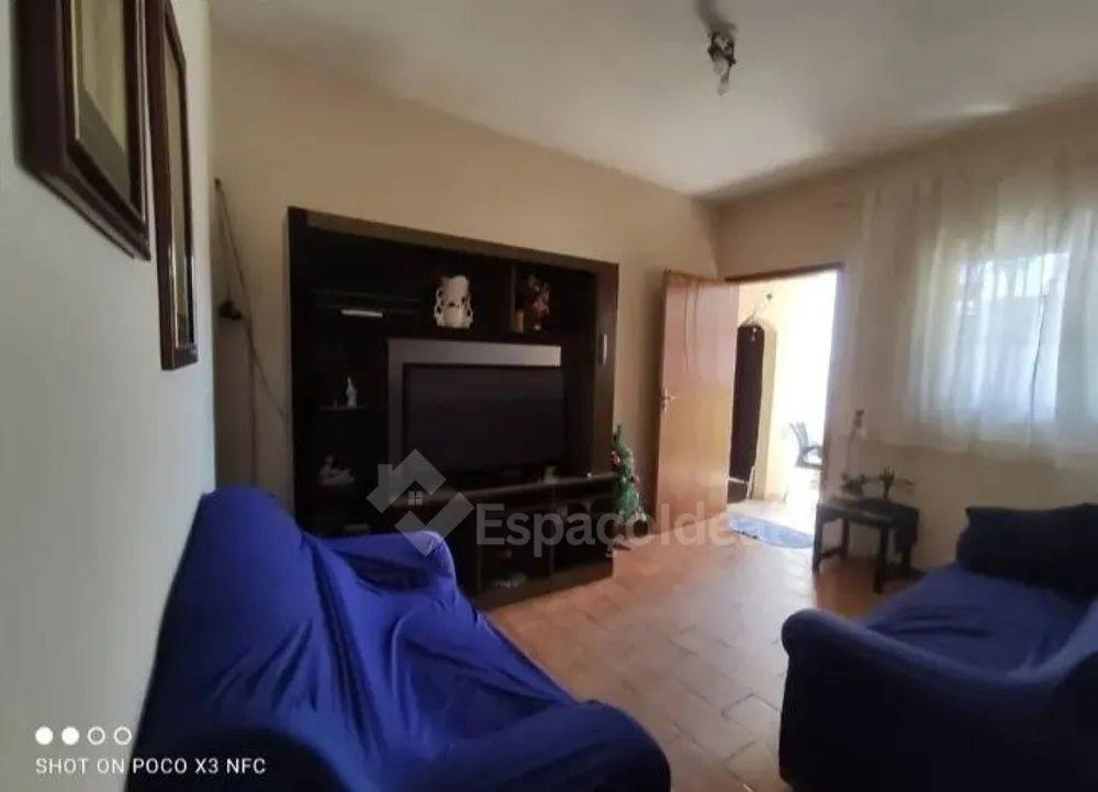 Casa, 4 quartos, 134 m² - Foto 1