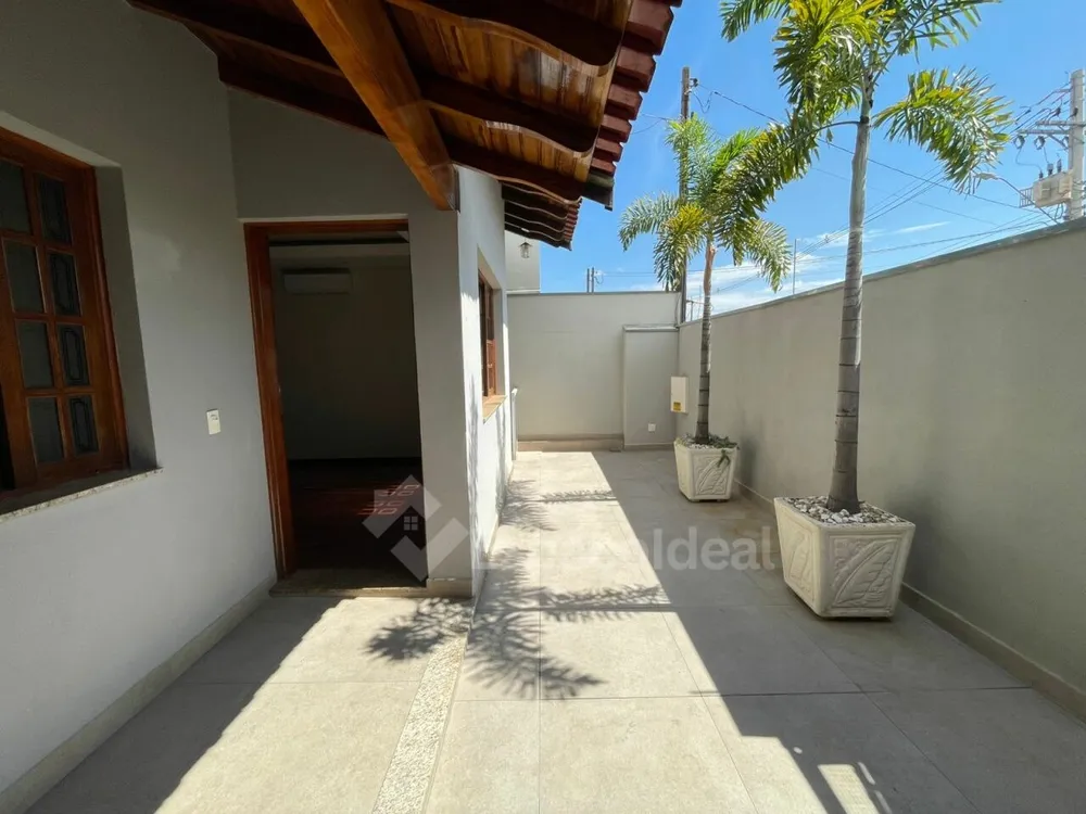 Casa, 3 quartos, 211 m² - Foto 5