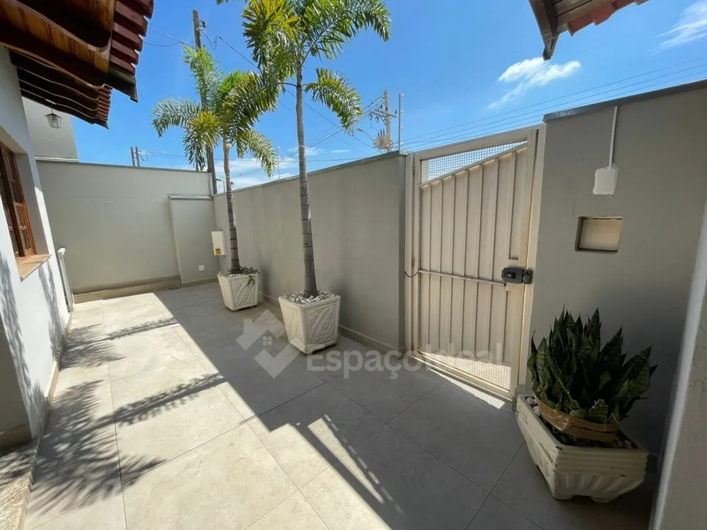 Casa, 3 quartos, 211 m² - Foto 6