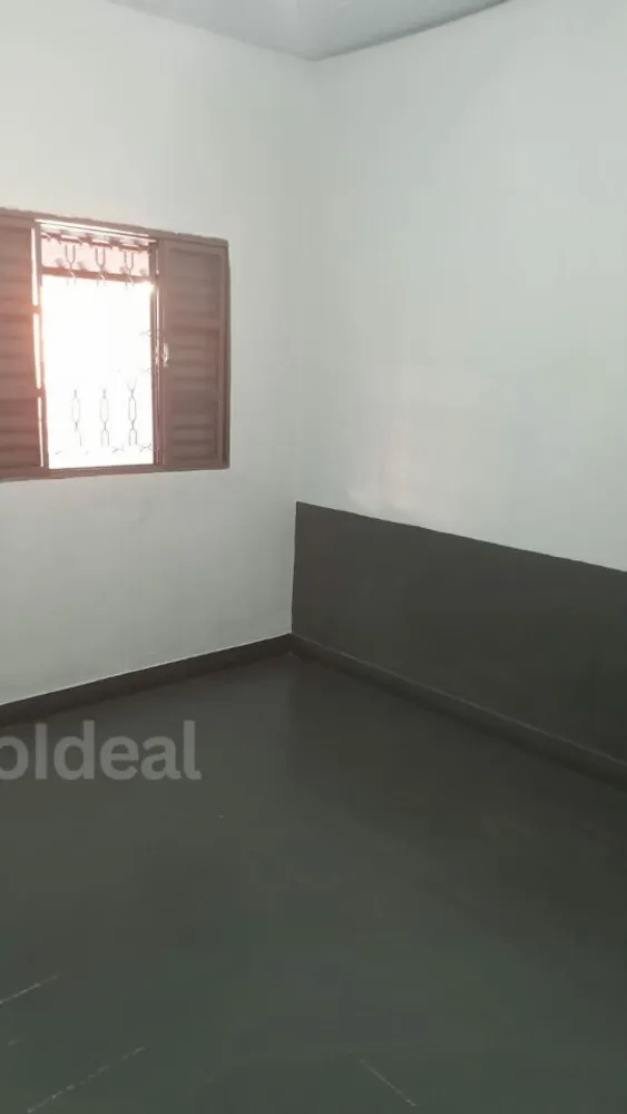 Casa, 2 quartos, 180 m² - Foto 1