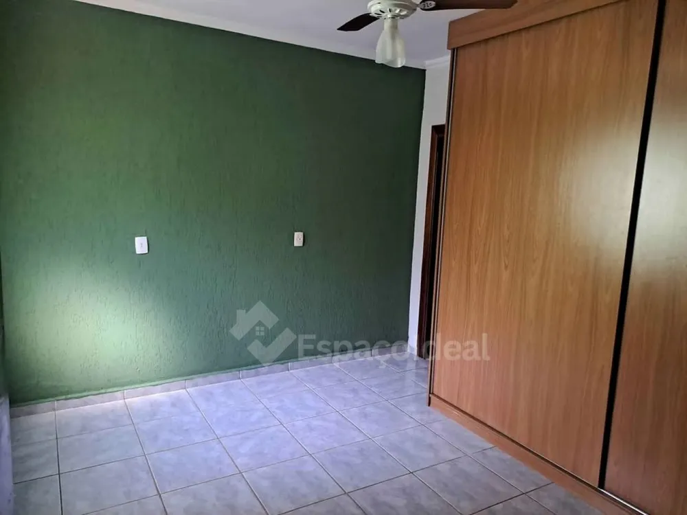 Casa, 3 quartos, 180 m² - Foto 2
