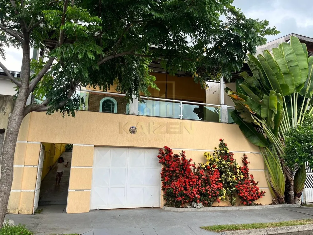 Casa, 4 quartos, 134 m² - Foto 1