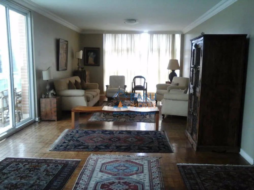 Apartamento, 3 quartos, 227 m² - Foto 1