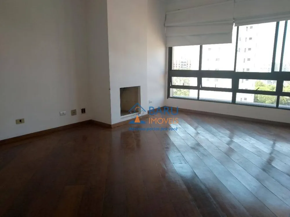 Cobertura, 3 quartos, 218 m² - Foto 2