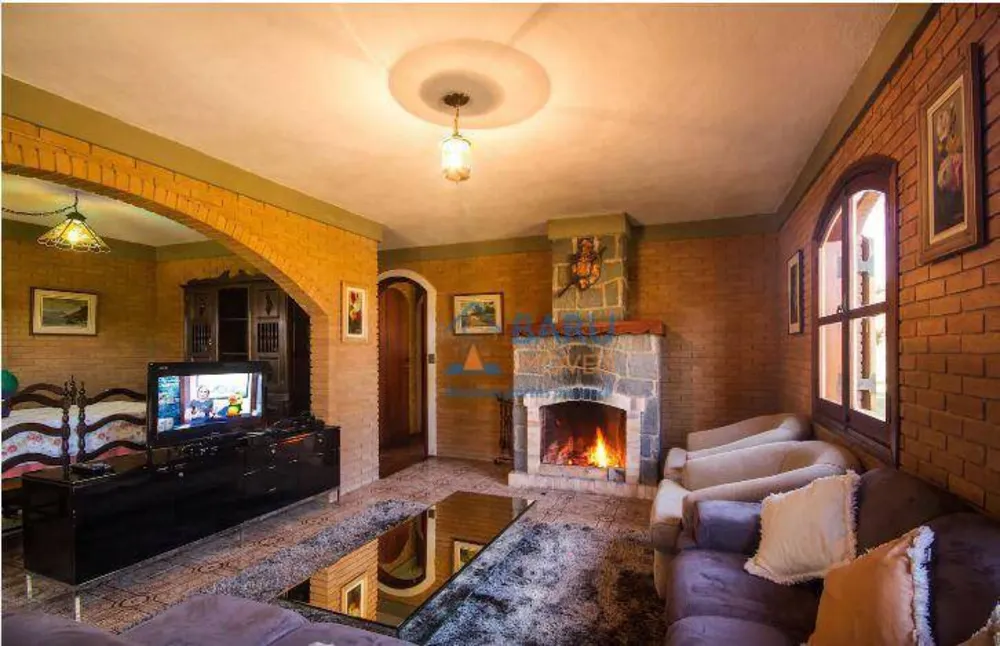 Casa, 3 quartos, 192 m² - Foto 2