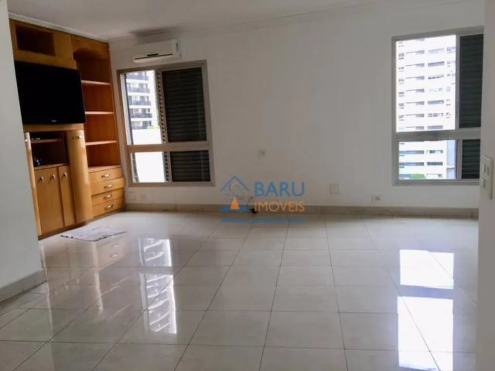 Apartamento, 3 quartos, 198 m² - Foto 2