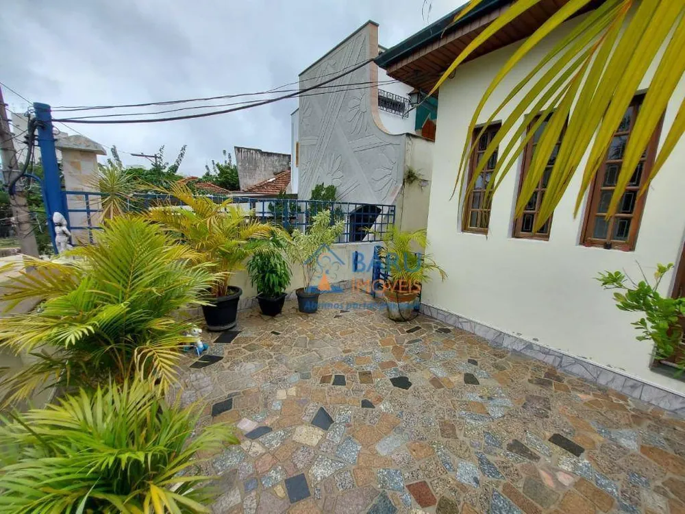 Casa, 3 quartos, 200 m² - Foto 1