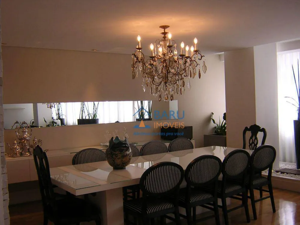 Apartamento, 3 quartos, 270 m² - Foto 2