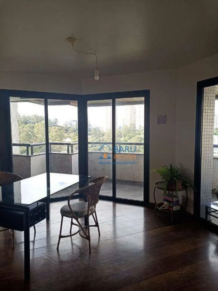 Apartamento, 4 quartos, 196 m² - Foto 2
