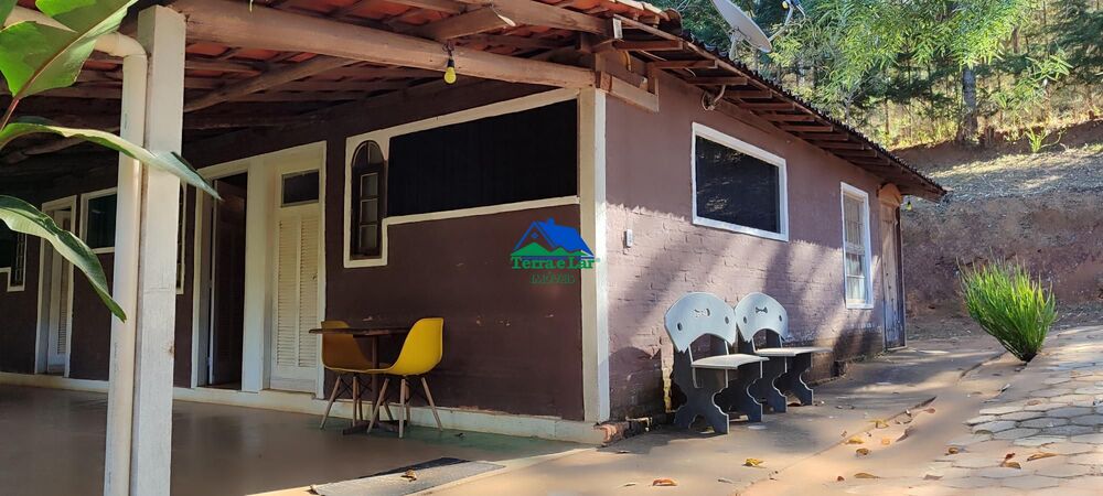 Chácara à venda com 4 quartos, 400m² - Foto 1