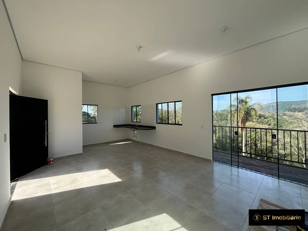 Chácara, 3 quartos, 880 m² - Foto 2