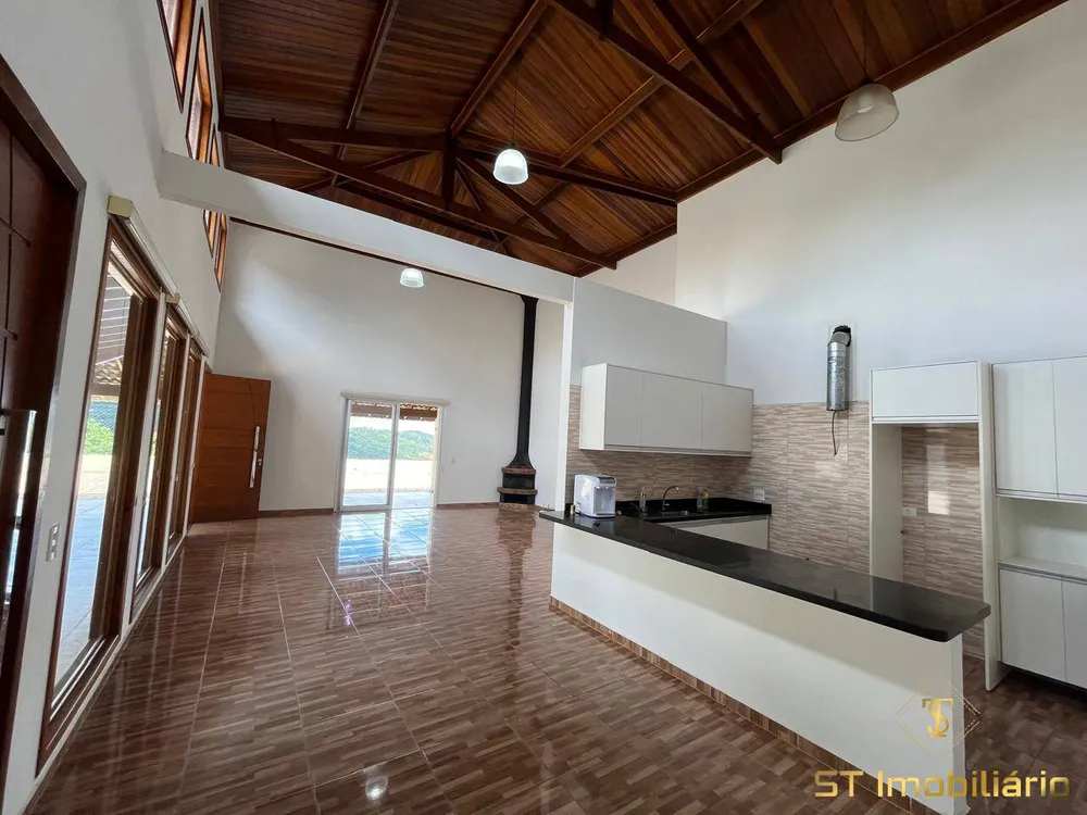 Chácara, 6 quartos, 2800 m² - Foto 4