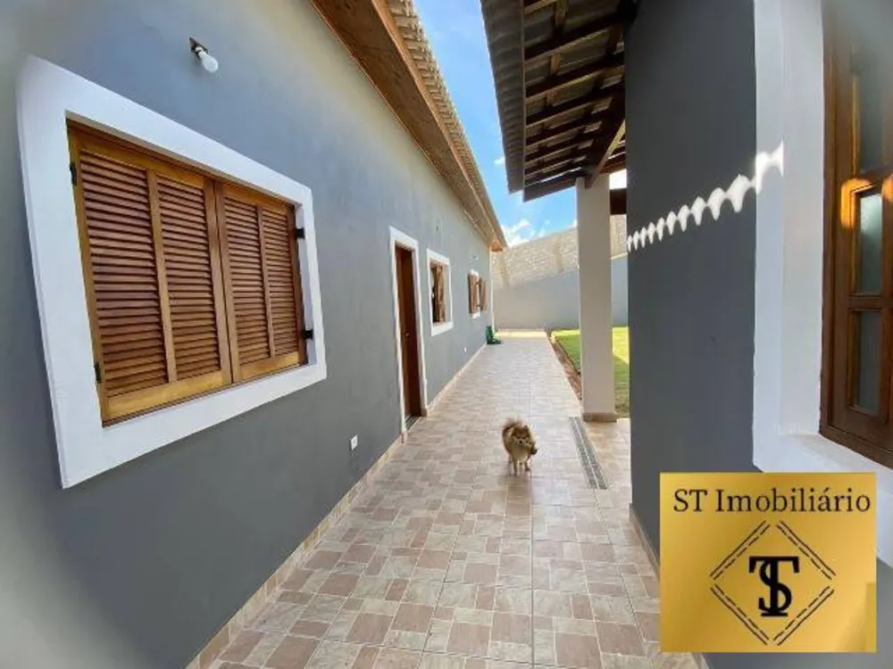 Chácara, 3 quartos, 2100 m² - Foto 2