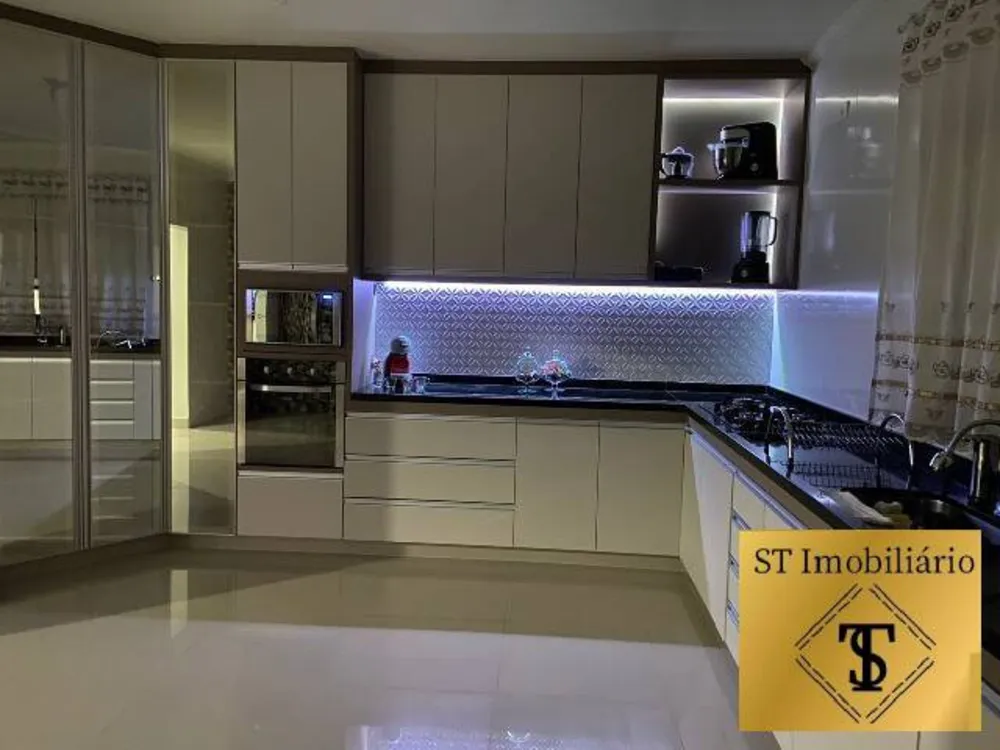 Chácara, 3 quartos, 2100 m² - Foto 4