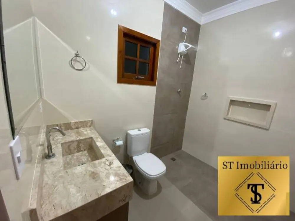 Chácara, 3 quartos, 2100 m² - Foto 1