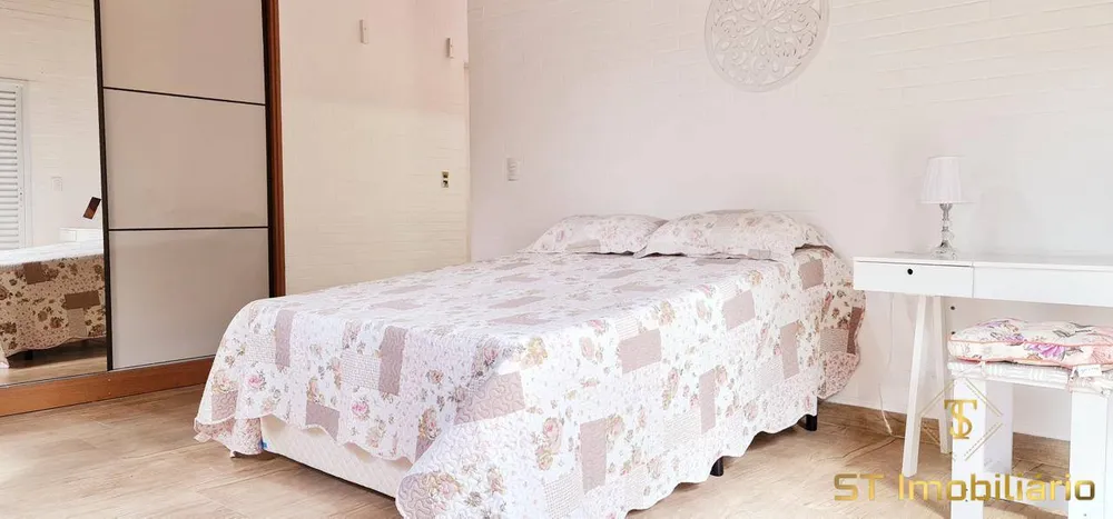 Chácara, 3 quartos, 4200 m² - Foto 2