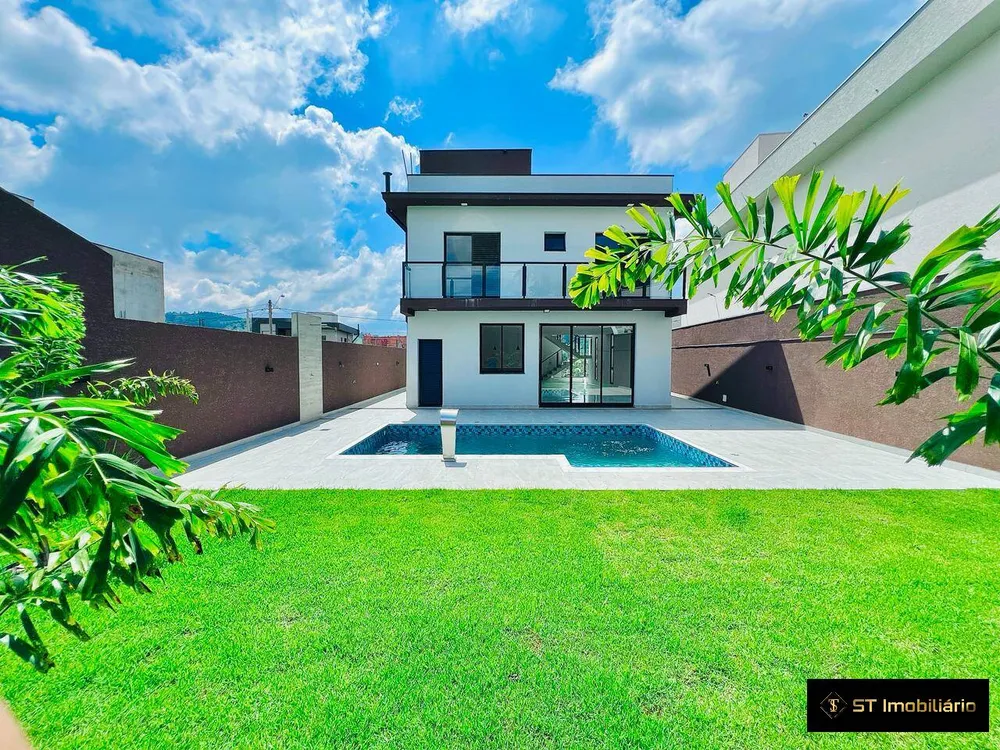 Casa, 3 quartos, 257 m² - Foto 1