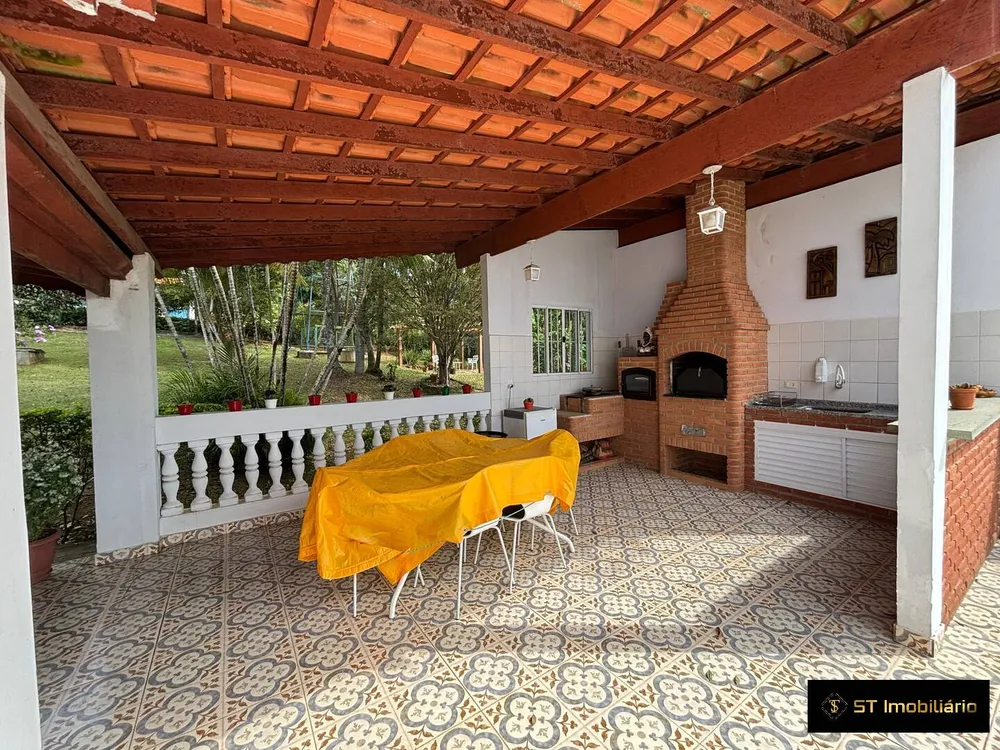 Chácara, 4 quartos, 2360 m² - Foto 2