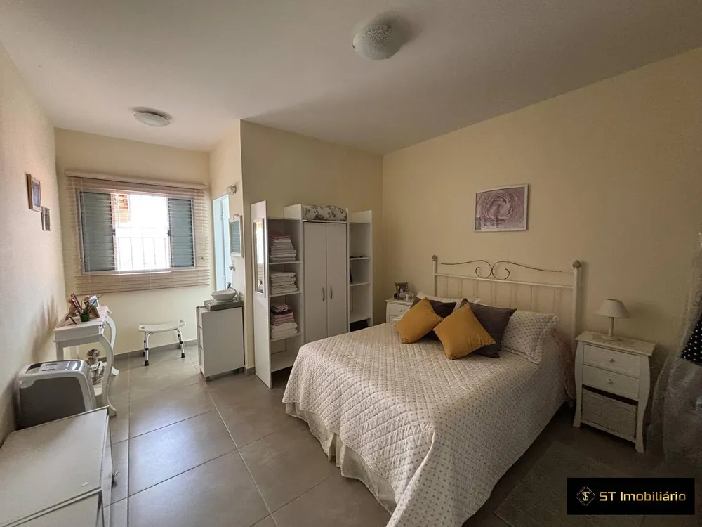 Chácara, 4 quartos, 2360 m² - Foto 11