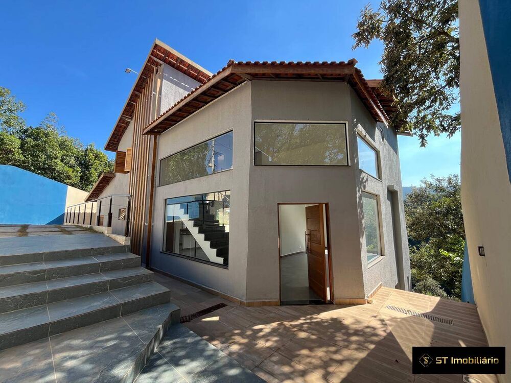 Chácara, 4 quartos, 1290 m² - Foto 1