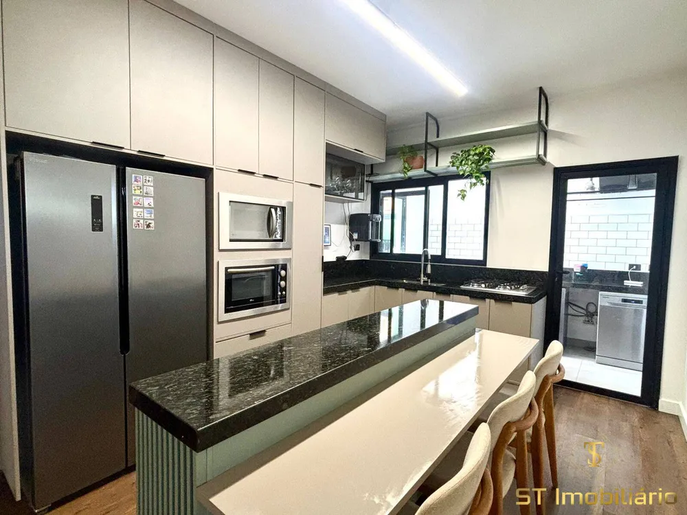 Casa, 5 quartos, 240 m² - Foto 3