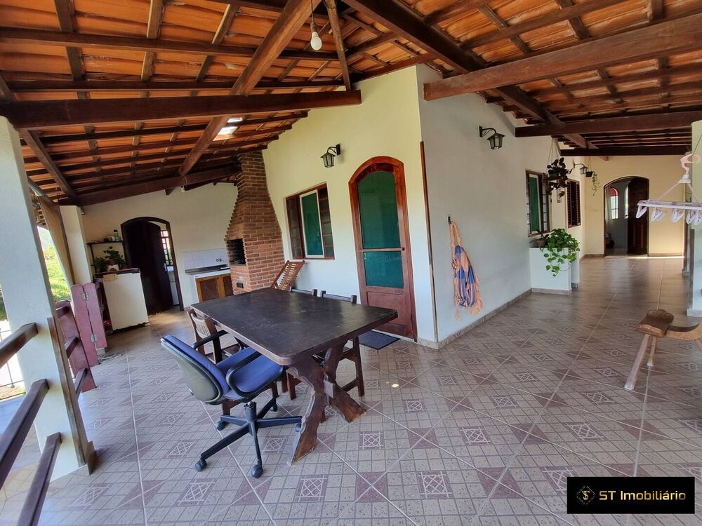 Chácara à venda com 3 quartos, 200m² - Foto 4