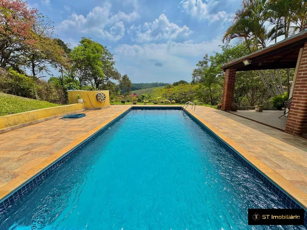 Chácara, 3 quartos, 1092 m² - Foto 1