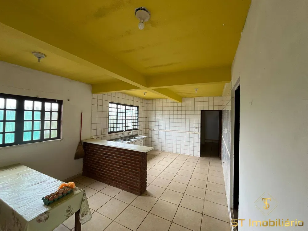Chácara, 3 quartos, 680 m² - Foto 2