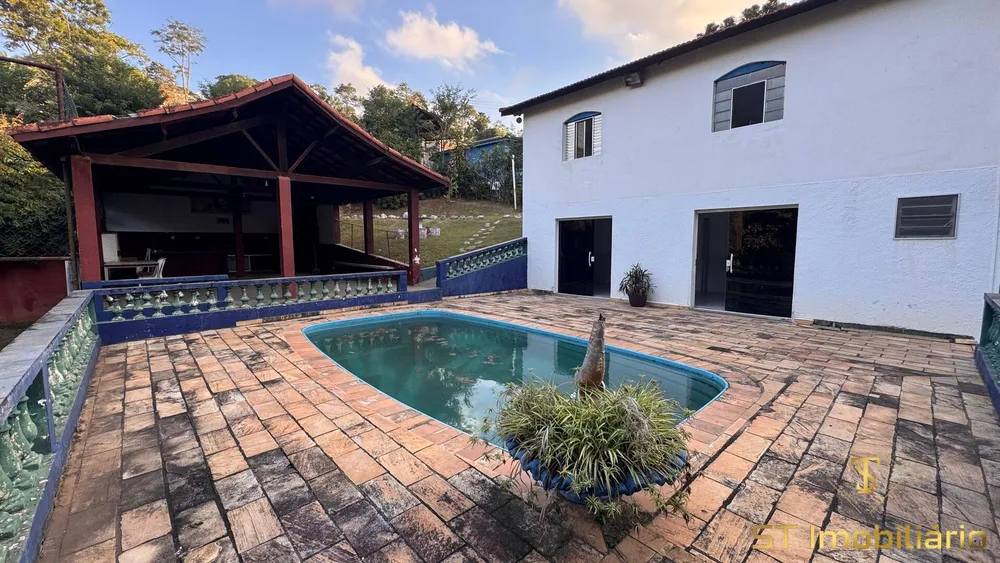 Chácara, 4 quartos, 1500 m² - Foto 1