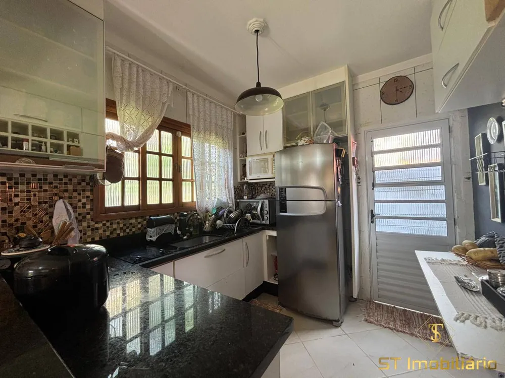 Chácara, 3 quartos, 825 m² - Foto 5