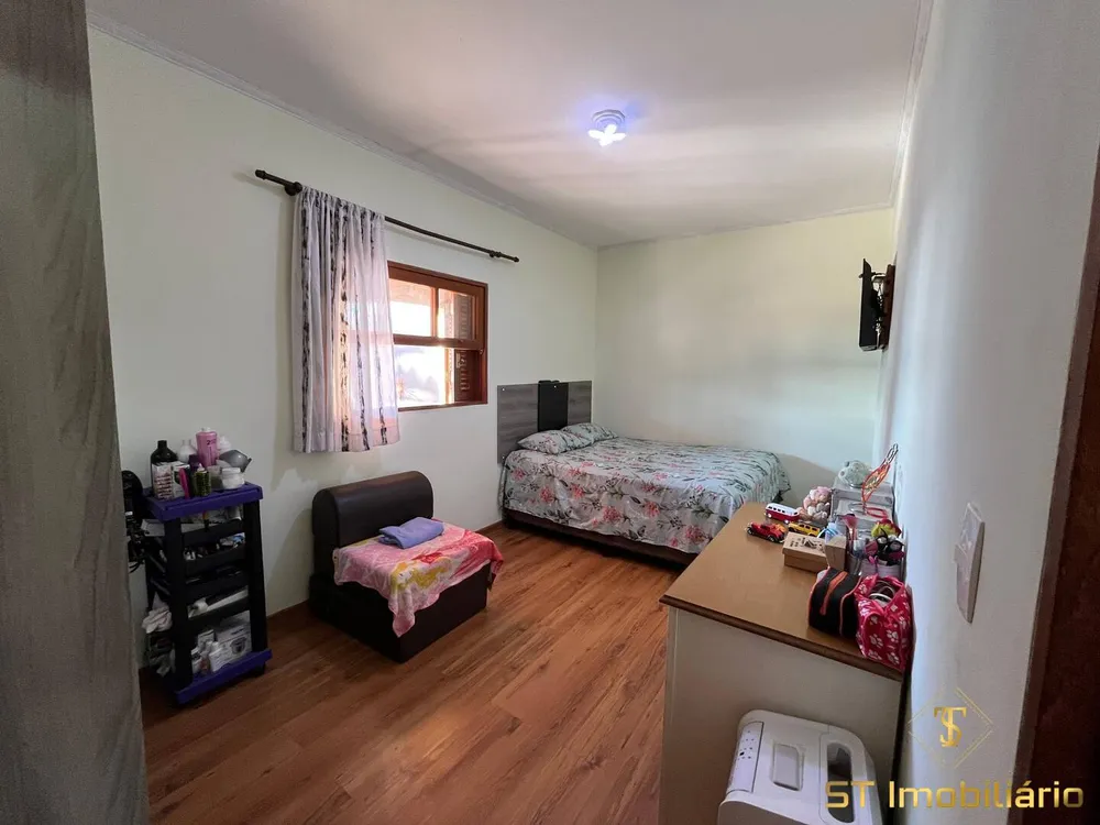 Chácara, 3 quartos, 1403 m² - Foto 11