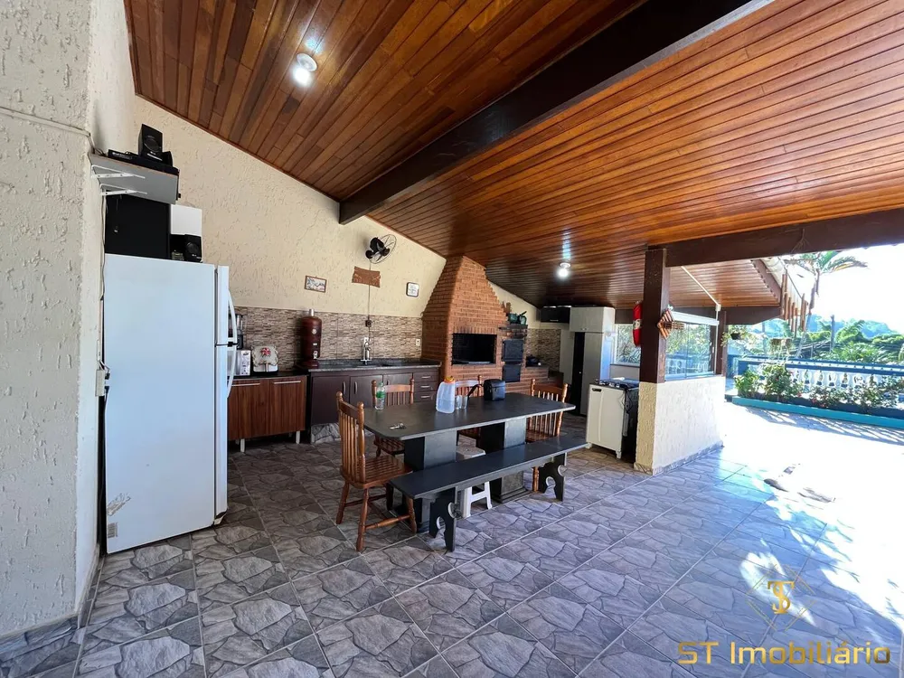 Chácara, 3 quartos, 1403 m² - Foto 8