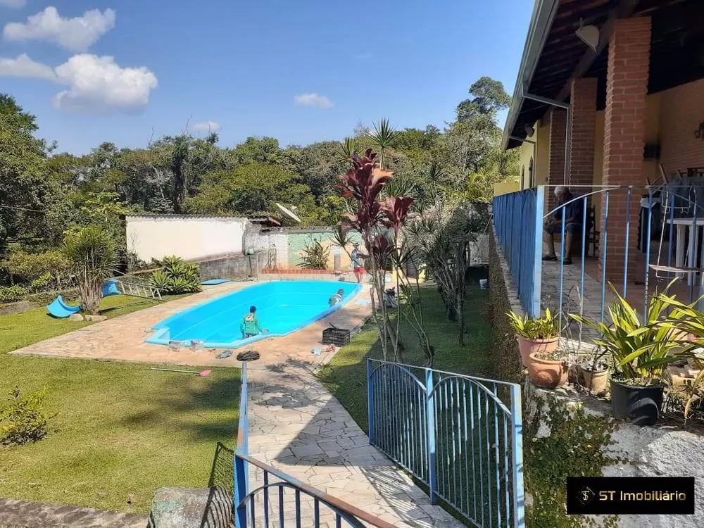 Fazenda à venda com 4 quartos, 750m² - Foto 1